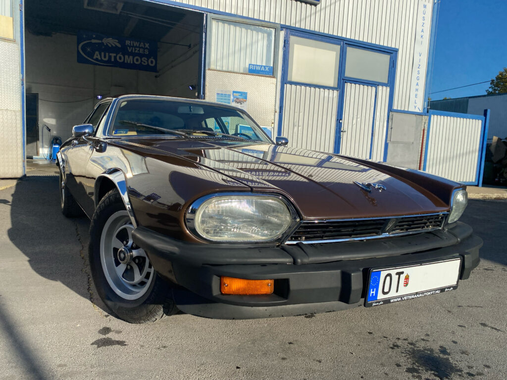 XJ-S