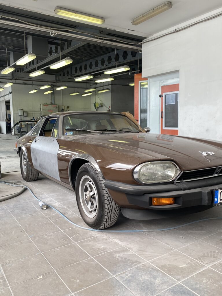 XJS